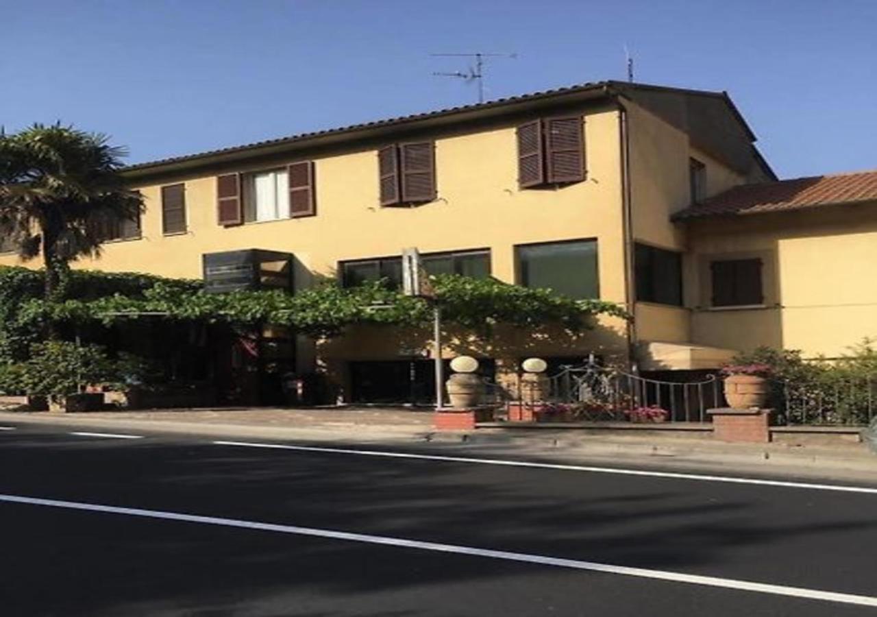 Hotel La Nuova Pergoletta Orvieto Exterior photo